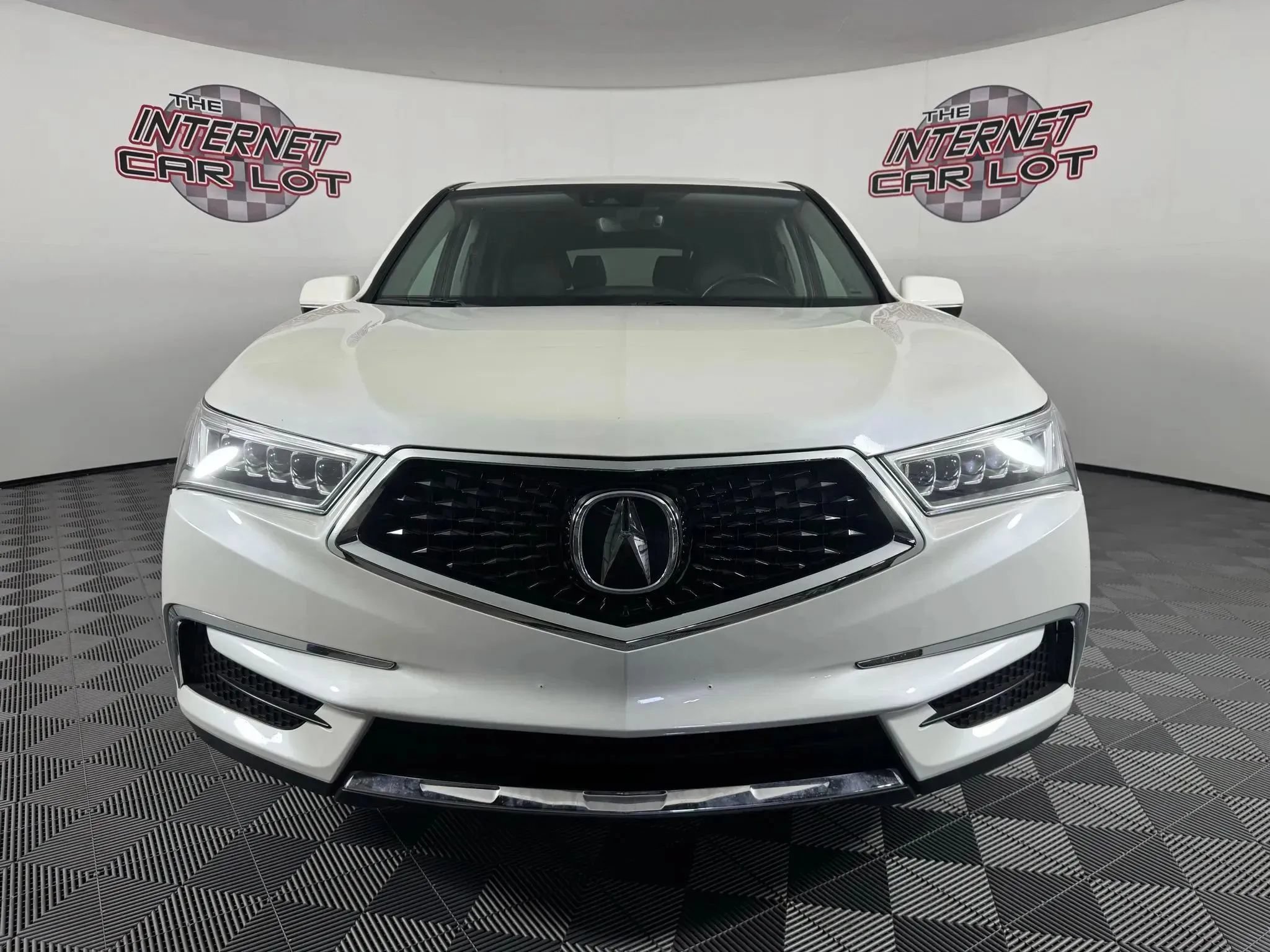 Used 2017 Acura MDX w/ Technology Package AWD/4WD image 2