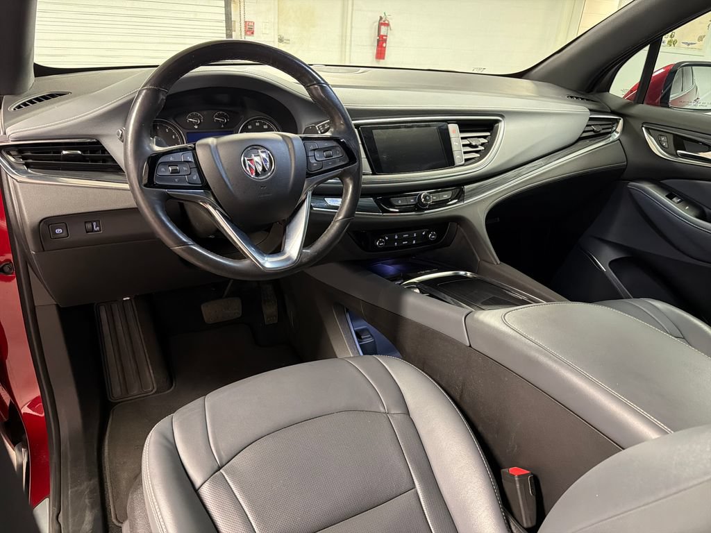 Used 2024 Buick Enclave Essence w/ Sport Touring Edition FWD image 27