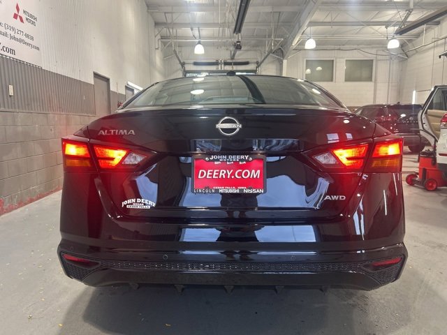 New 2025 Nissan Altima 2.5 SV image 4