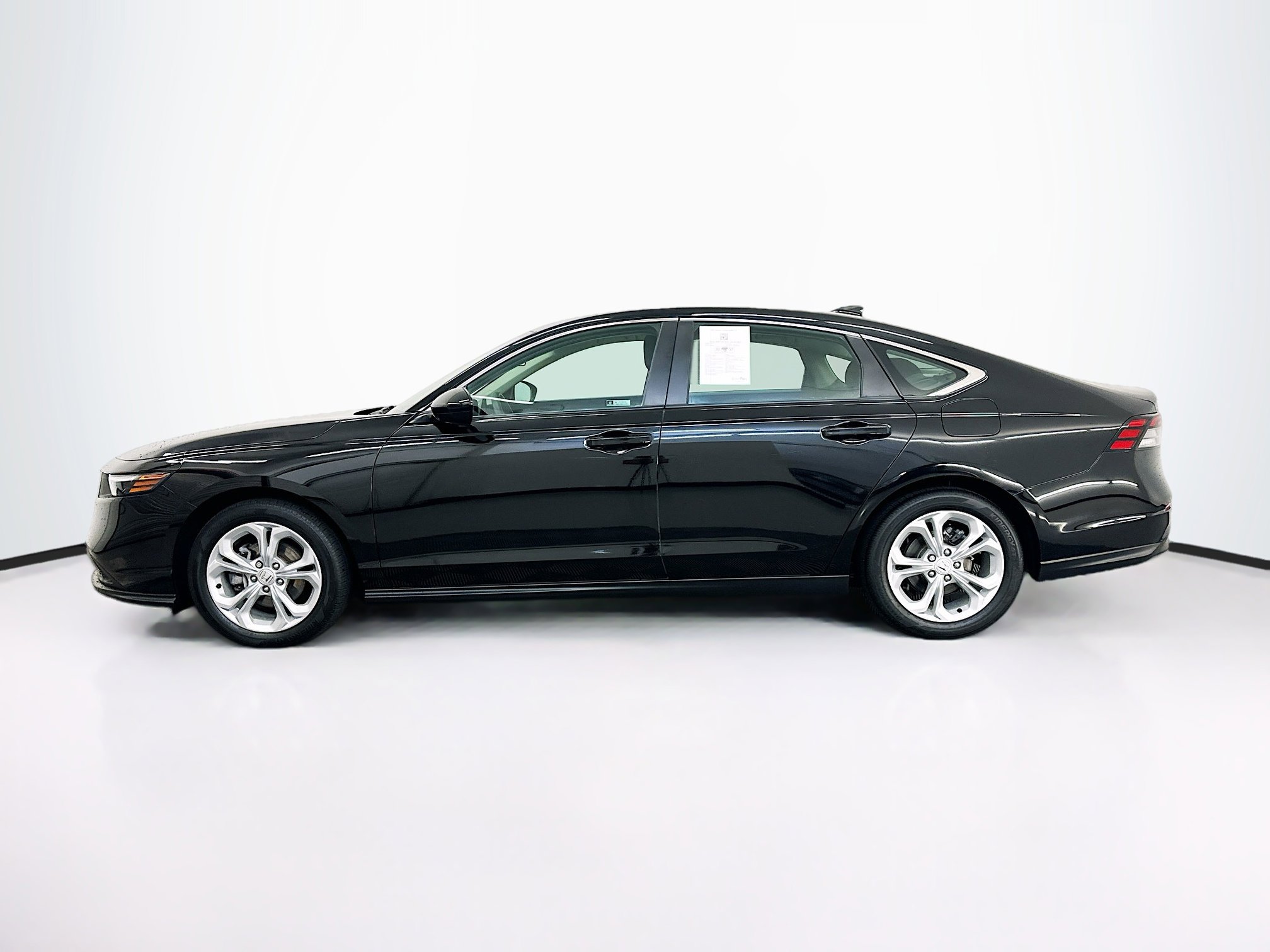 Used 2024 Honda Accord LX image 4