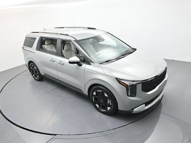 Used 2025 Kia Carnival EX FWD image 42
