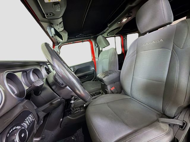 Used 2018 Jeep Wrangler Unlimited Sahara w/ Uconnect 4C Nav & Sound Group image 11