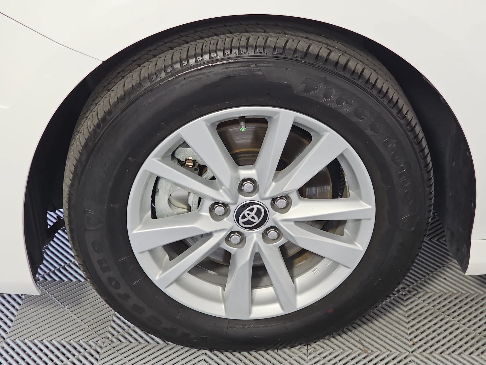 Used 2026 Toyota Camry LE FWD image 10
