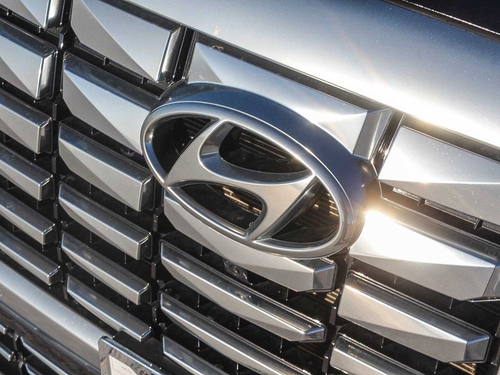 Used 2023 Hyundai Palisade Calligraphy image 12