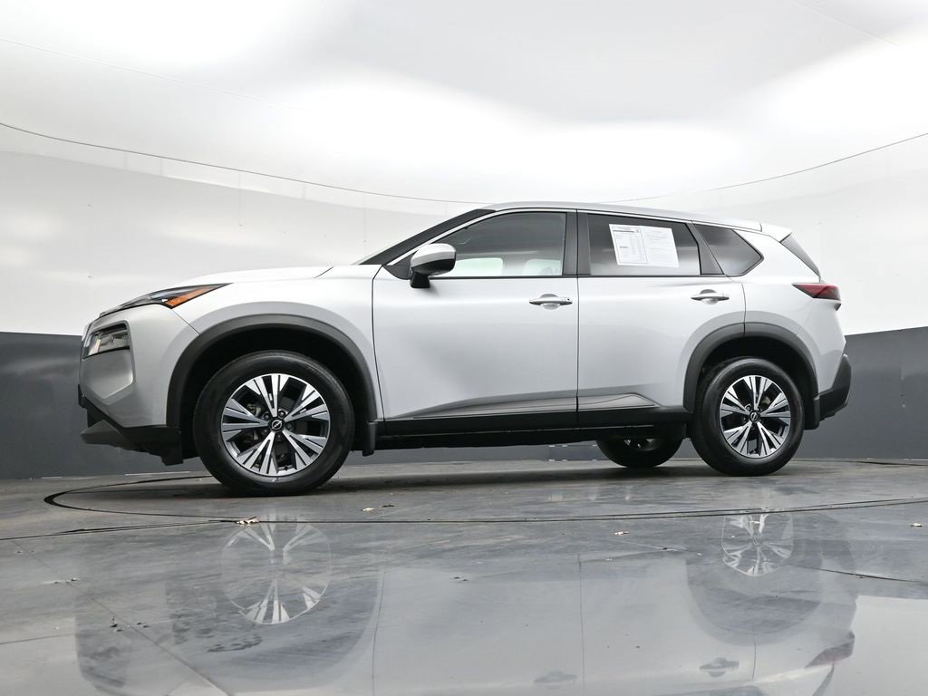 Used 2023 Nissan Rogue SV image 39