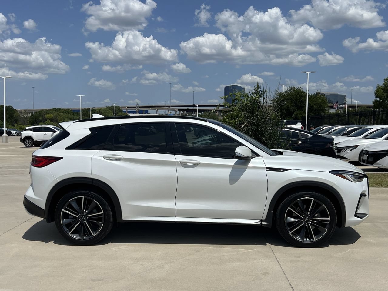 Used 2025 INFINITI QX50 Sport AWD/4WD image 3