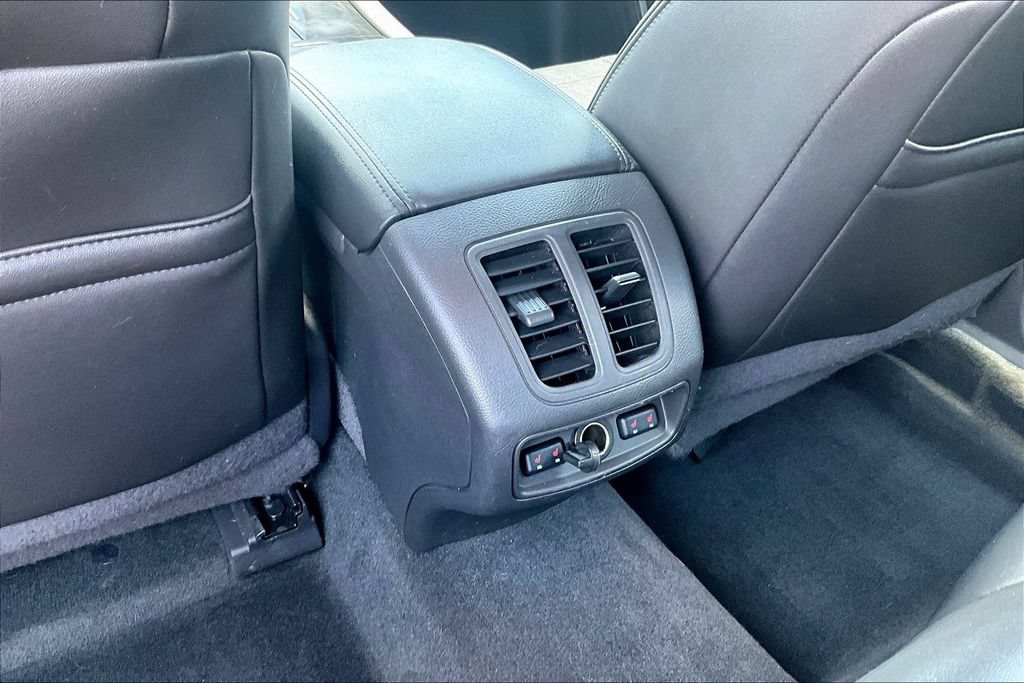 Used 2016 Ford Taurus SHO w/ Equipment Group 401A AWD/4WD image 25