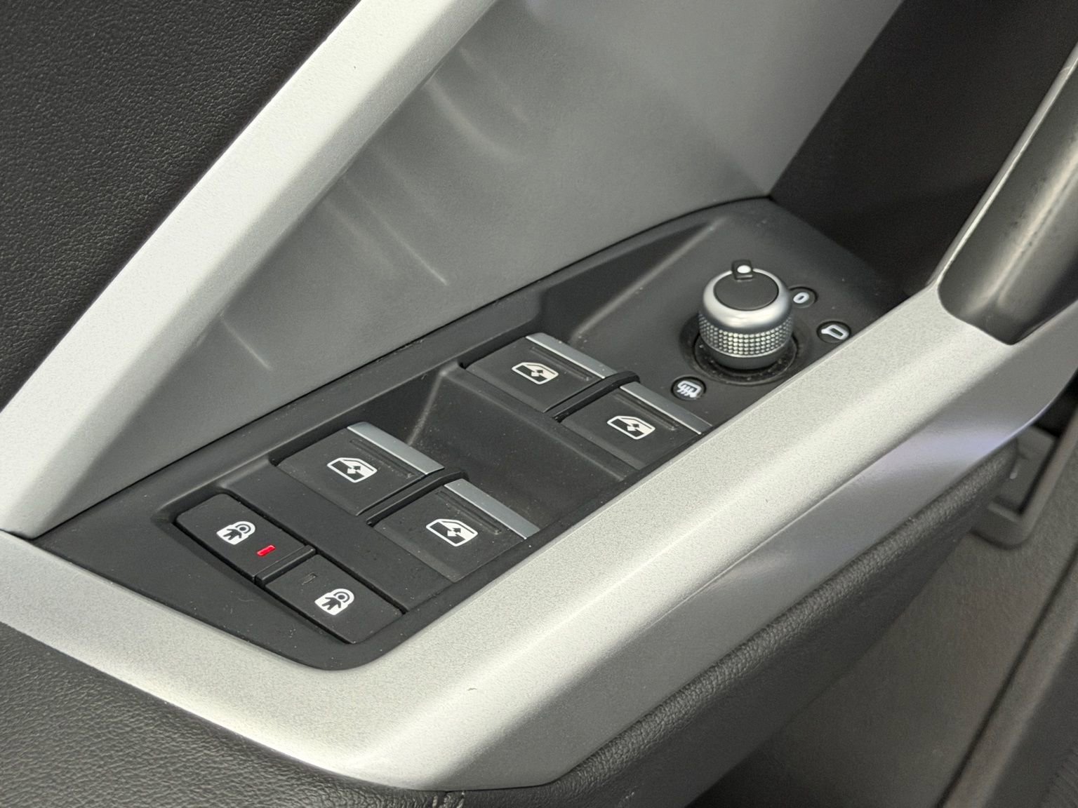 Used 2022 Audi Q3 2.0T Premium image 22