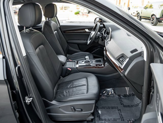 Used 2019 Audi Q5 2.0T Premium Plus w/ Premium Plus Package image 26