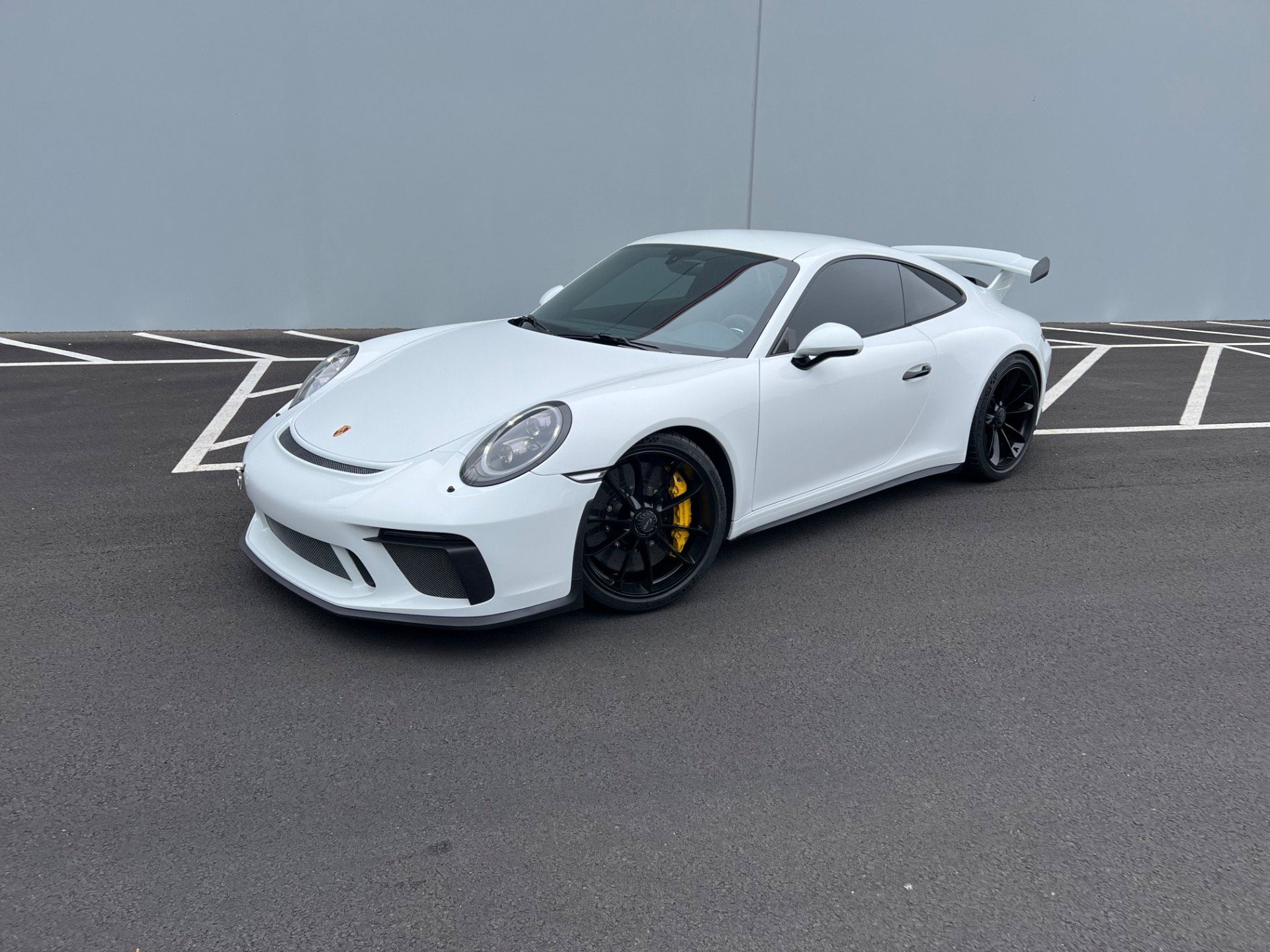 Used 2018 Porsche 911 GT3 RWD image 3