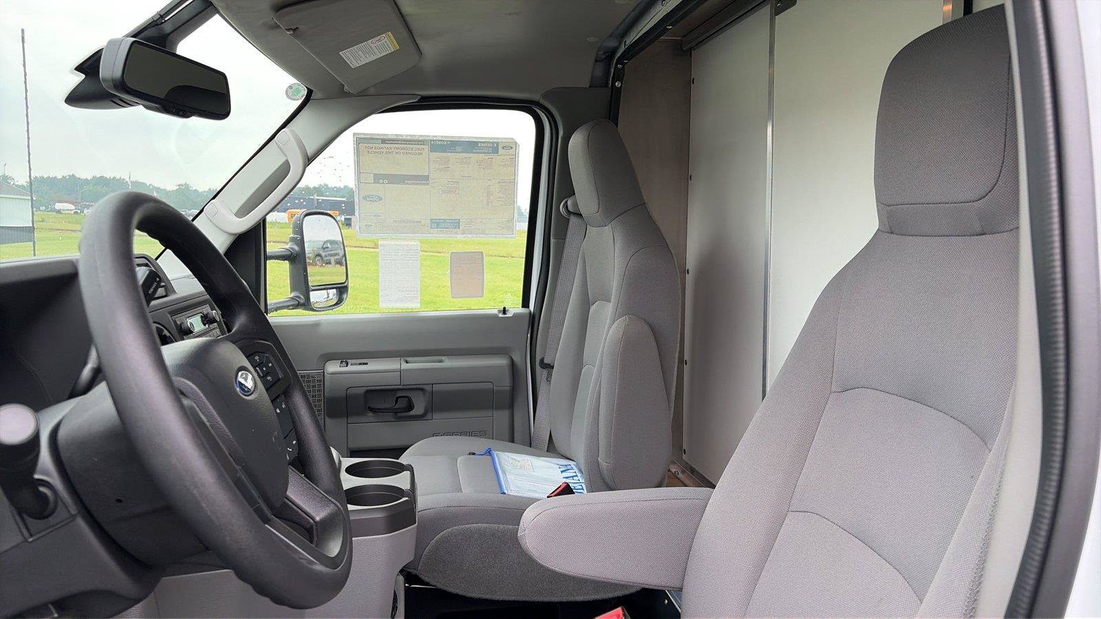 New 2027 Ford E-350 and Econoline 350 Super Duty w/ Power Equipment Group RWD image 9
