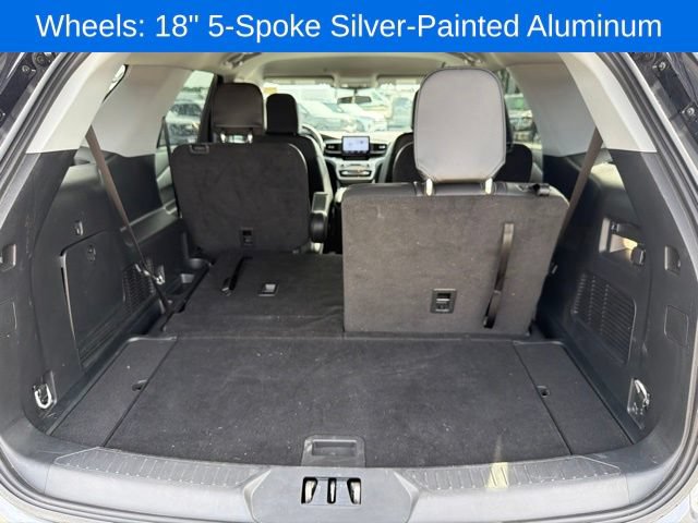 Used 2024 Ford Explorer XLT w/ Equipment Group 202A AWD/4WD image 21
