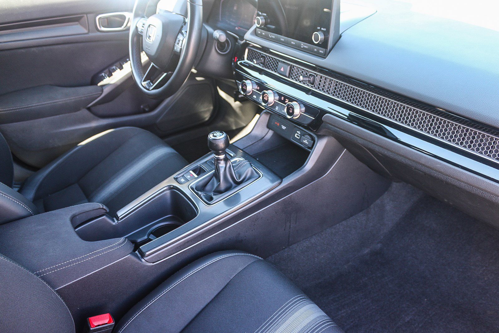 Certified 2024 Honda Civic Sport image 17