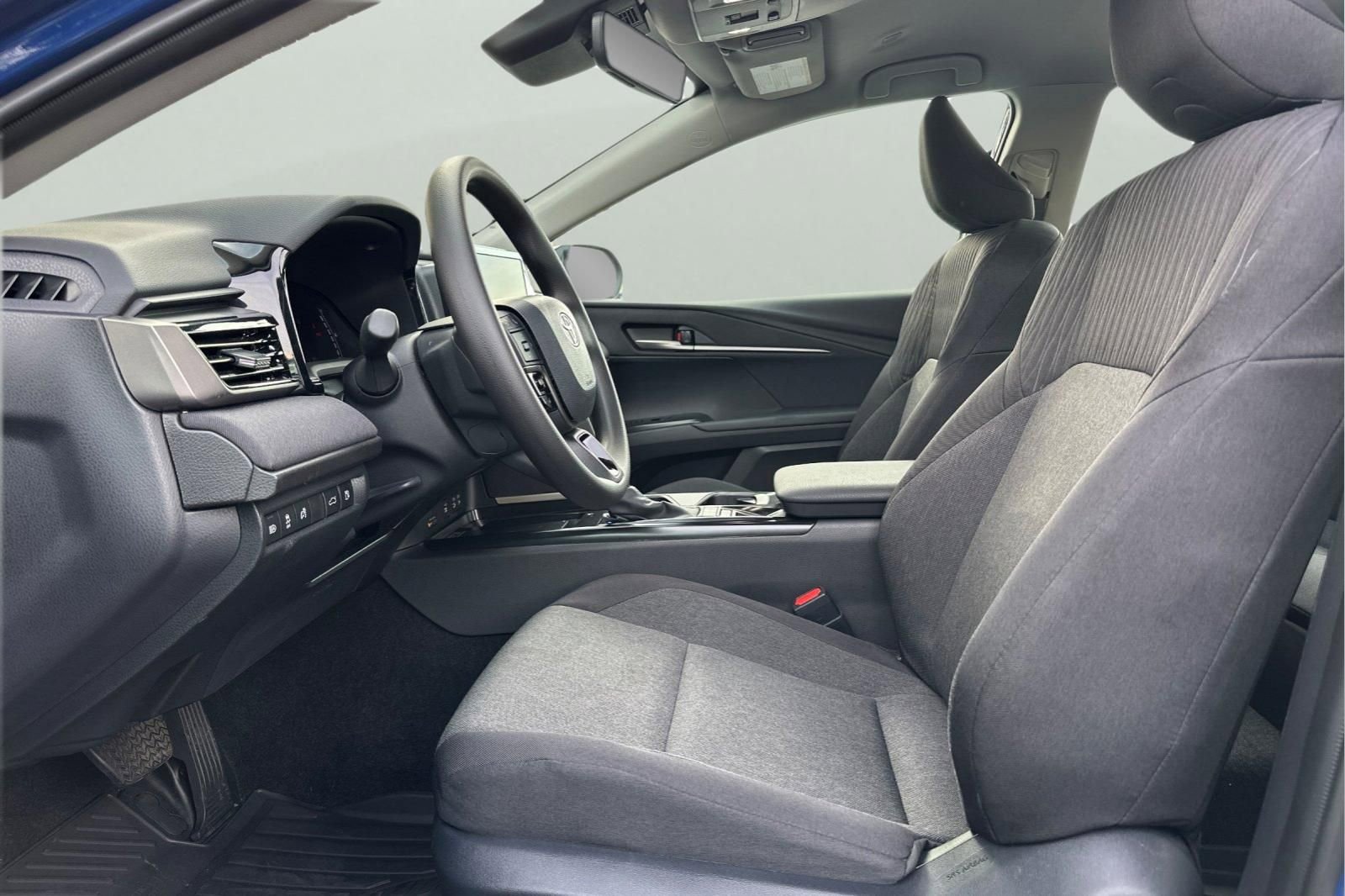 Used 2026 Toyota Camry LE w/ Convenience Package image 13