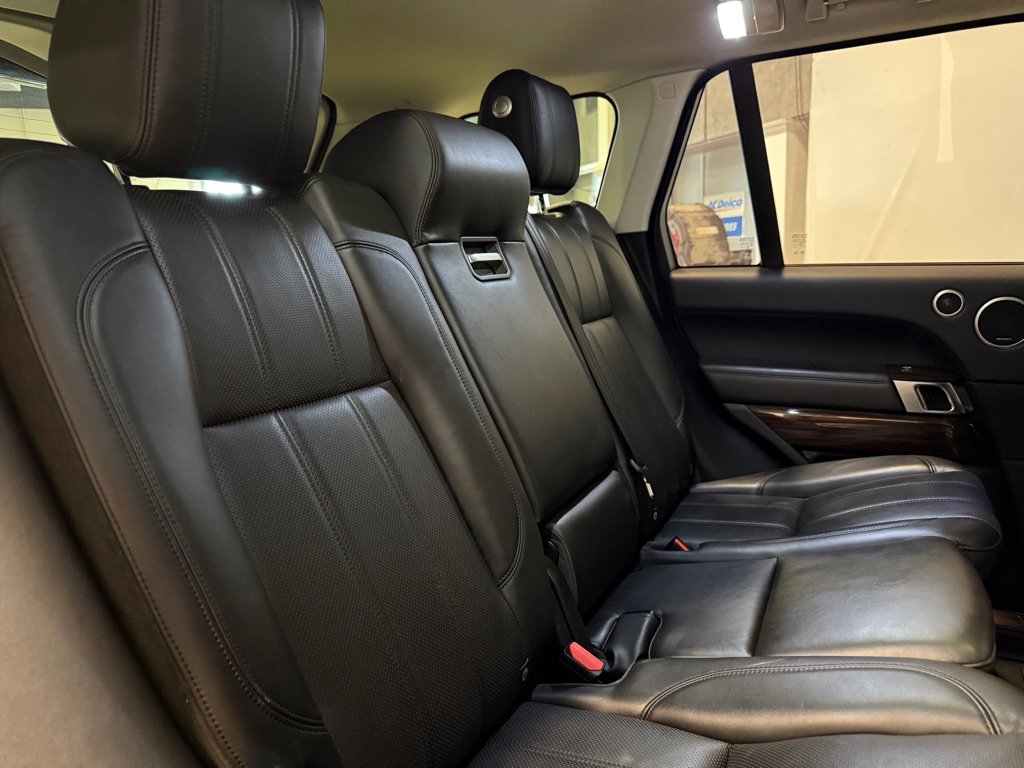 Used 2017 Land Rover Range Rover Supercharged image 24