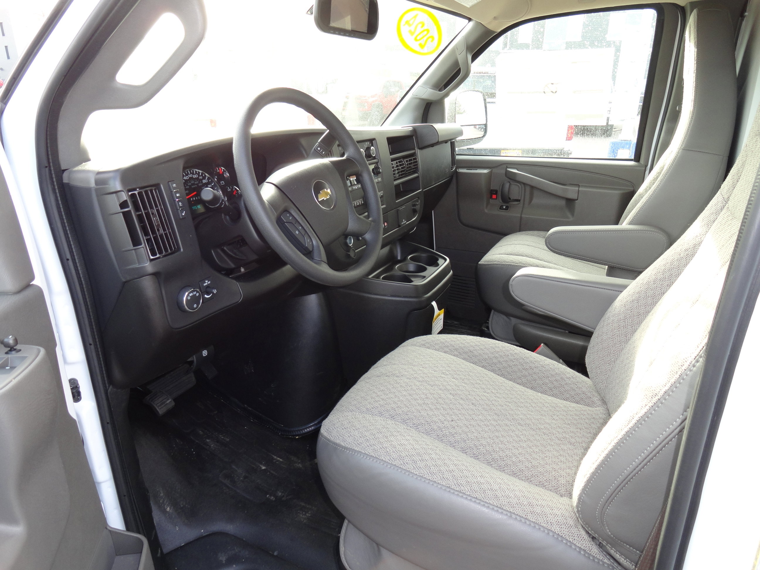 New 2024 Chevrolet Express 3500 w/ Power Convenience Package image 9