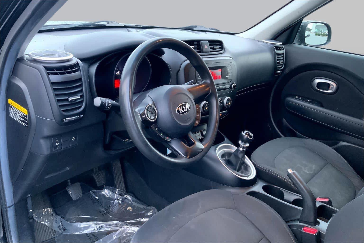 Used 2014 Kia Soul FWD image 15
