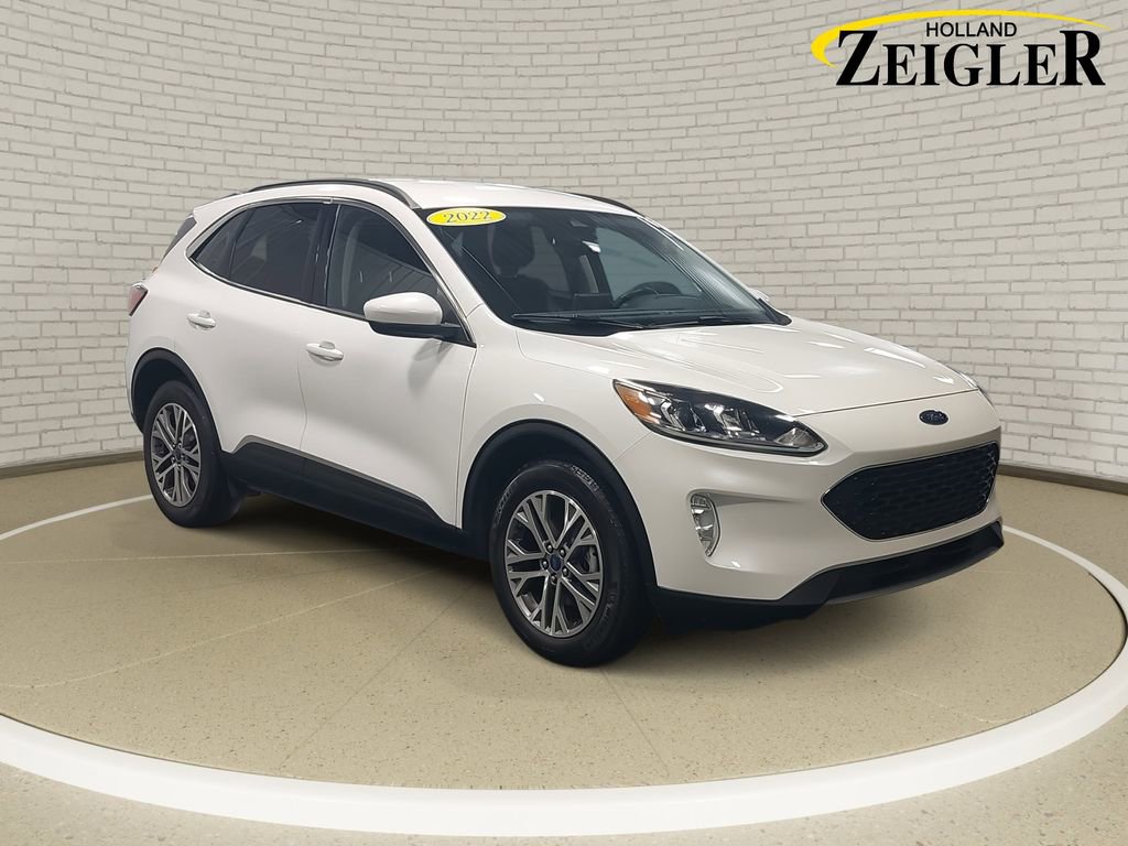 Used 2022 Ford Escape SEL image 3