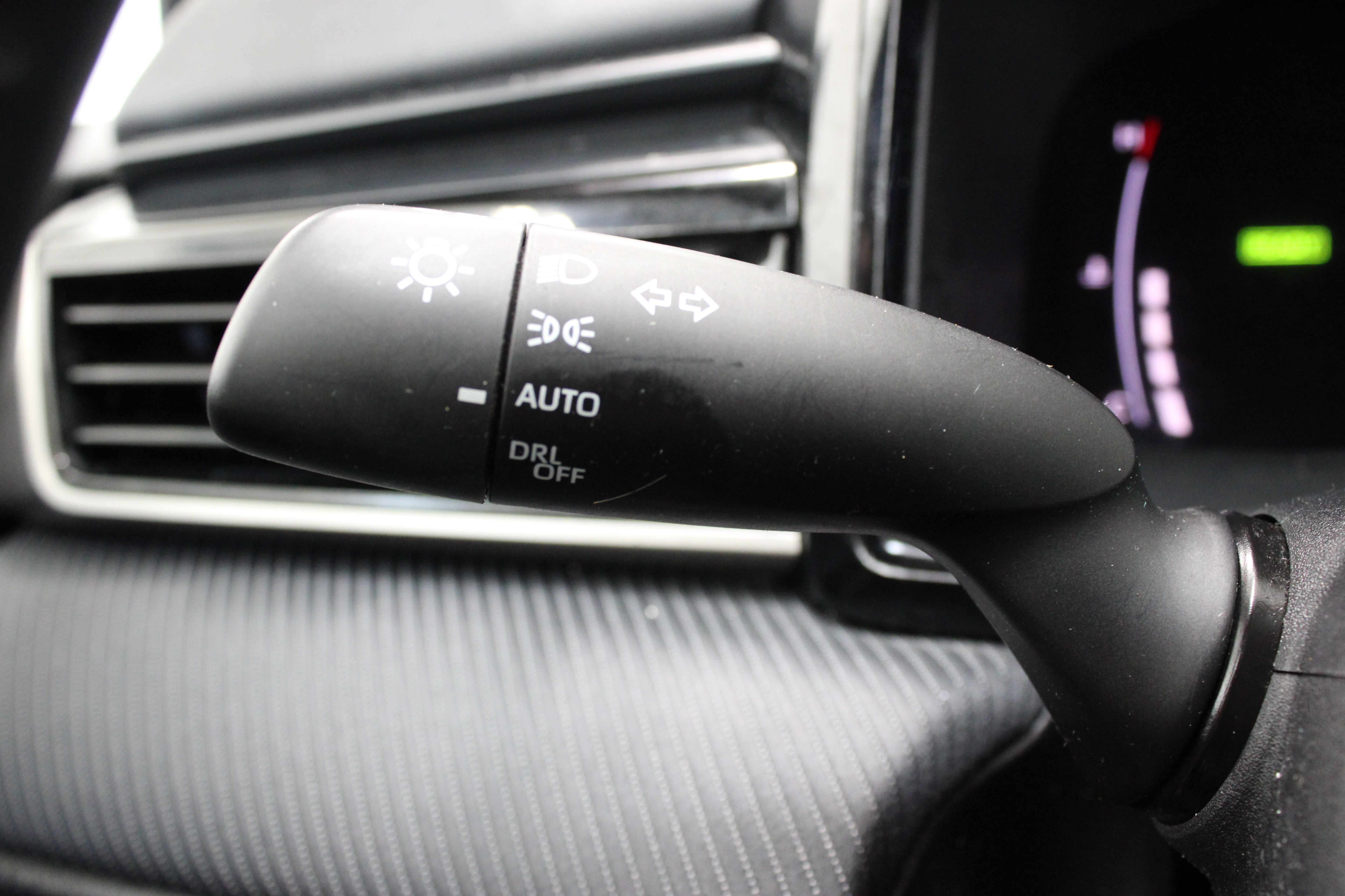 Certified 2025 Toyota Camry SE FWD image 25