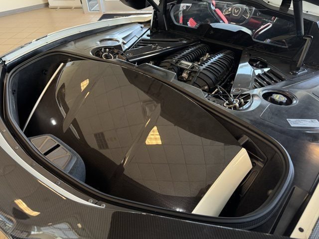 Used 2024 Chevrolet Corvette Z06 w/ Z07 Performance Package RWD image 31