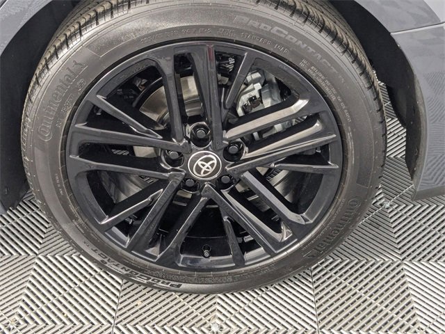 Used 2025 Toyota Camry SE image 8