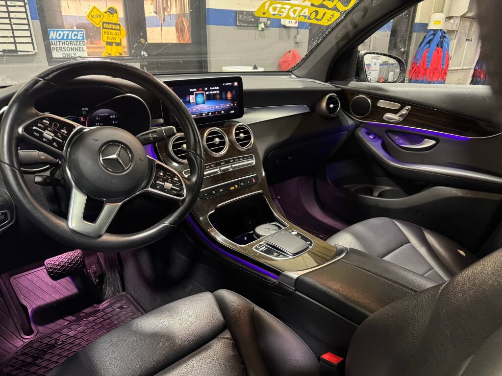 Used 2020 Mercedes-Benz GLC 300 4MATIC Coupe image 2