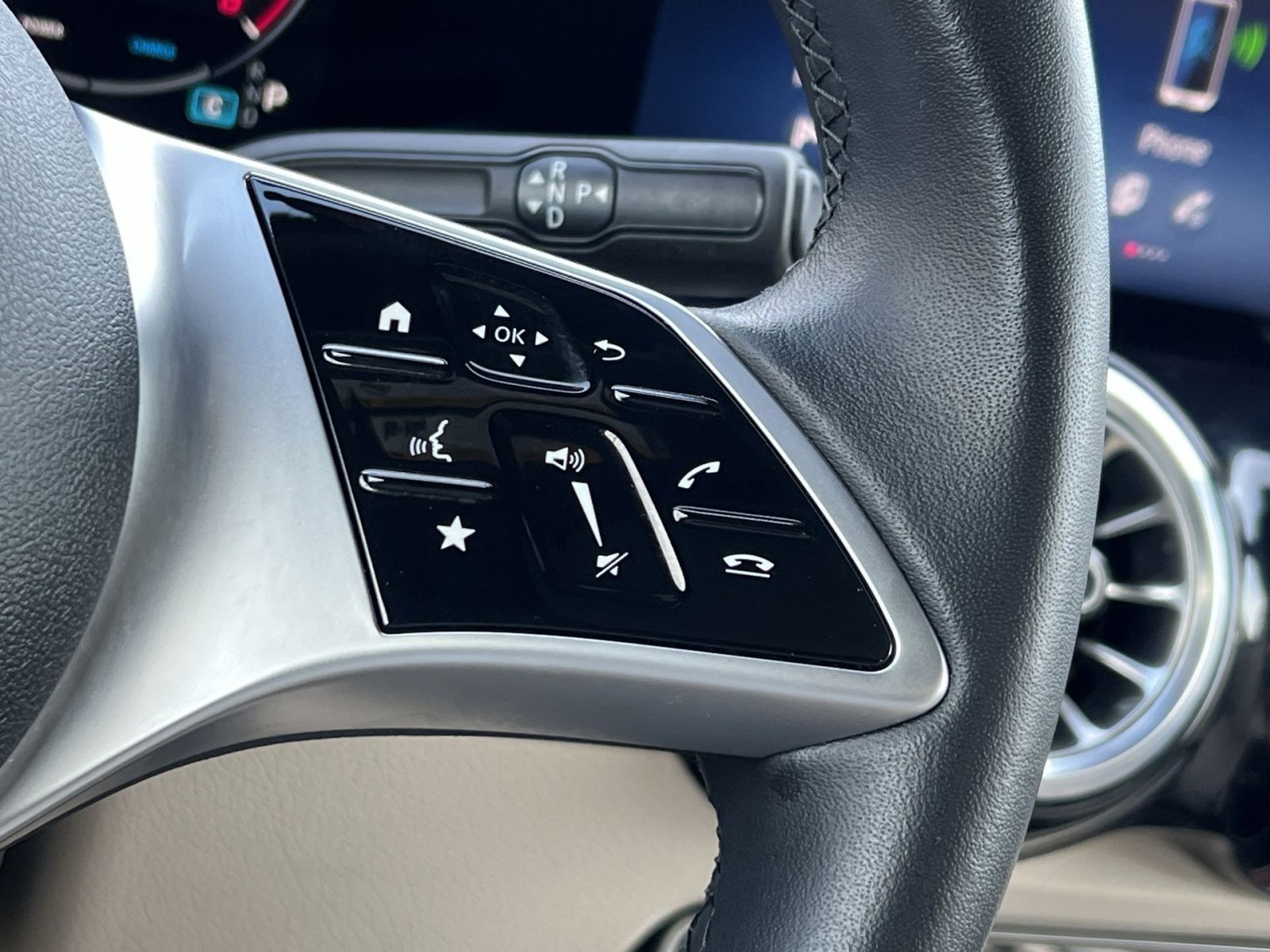 Certified 2024 Mercedes-Benz GLB 250 GLB 250 image 29