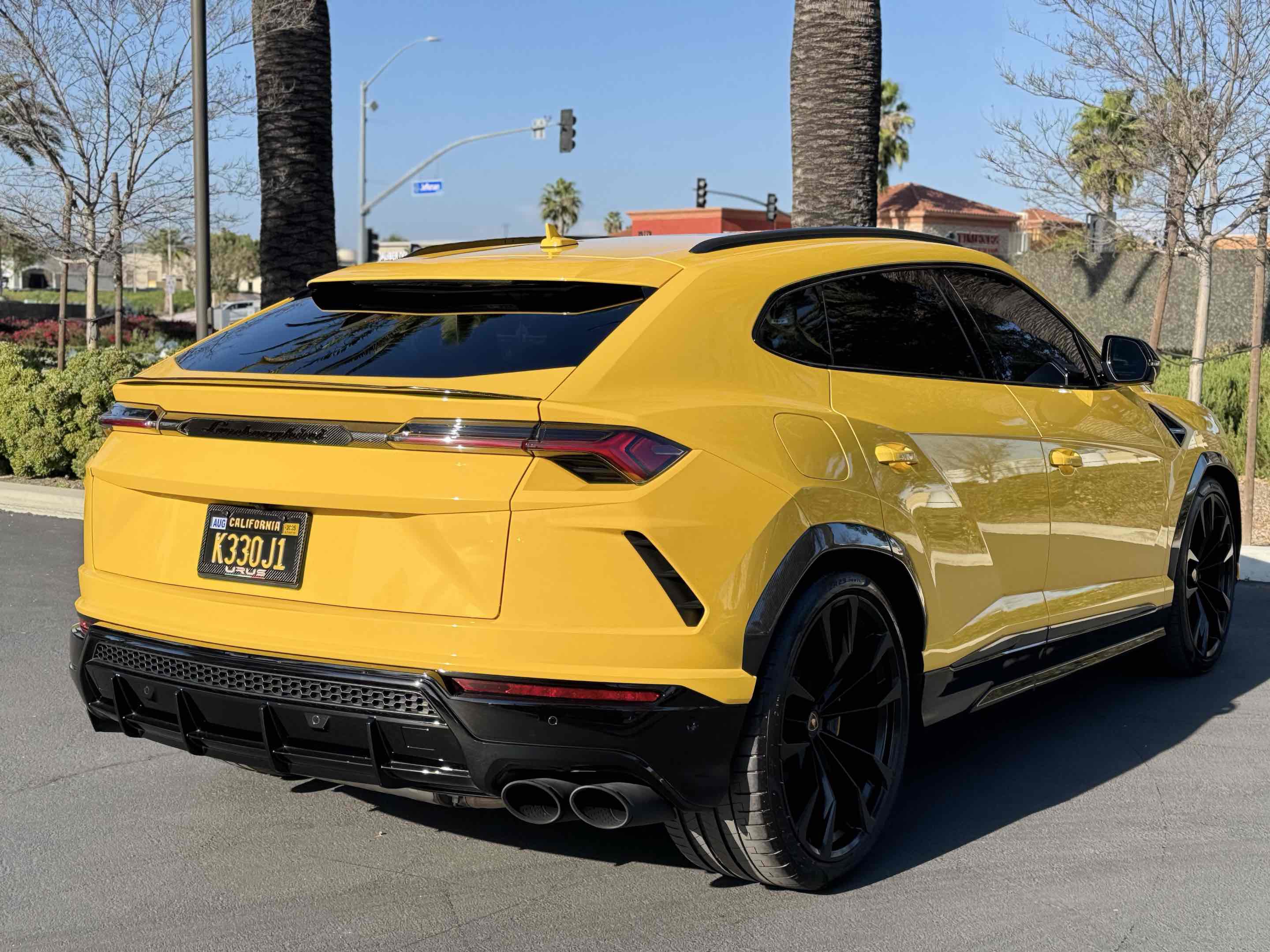 Used 2021 Lamborghini Urus image 16