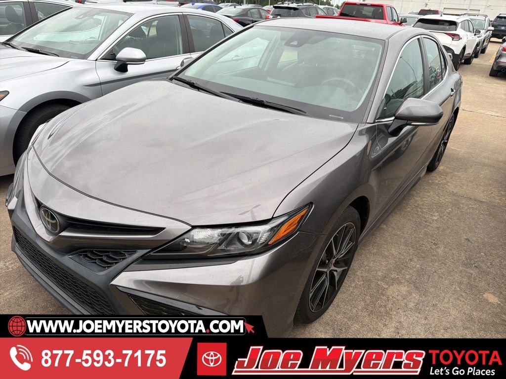 Used 2024 Toyota Camry SE FWD video 1