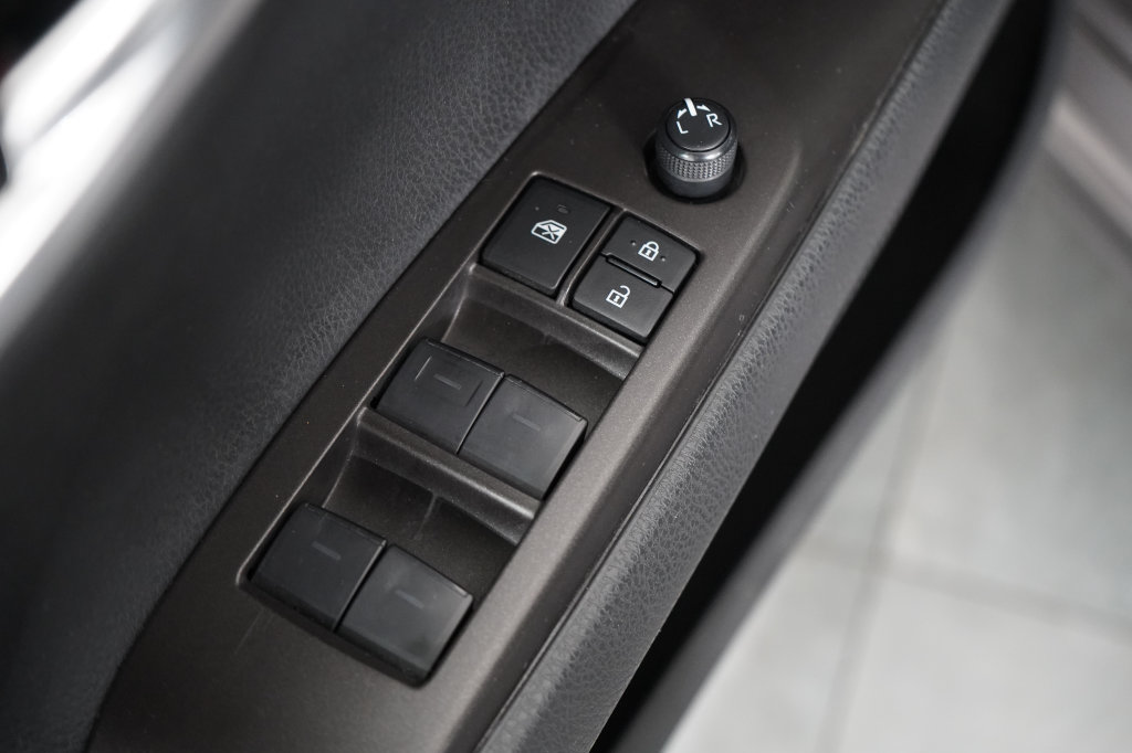 Used 2024 Toyota Camry SE FWD image 19
