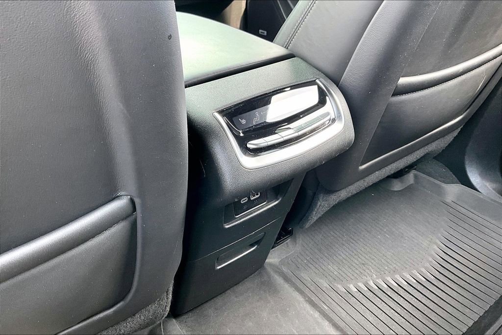 Used 2025 Cadillac XT6 Sport w/ Platinum Package AWD/4WD image 24
