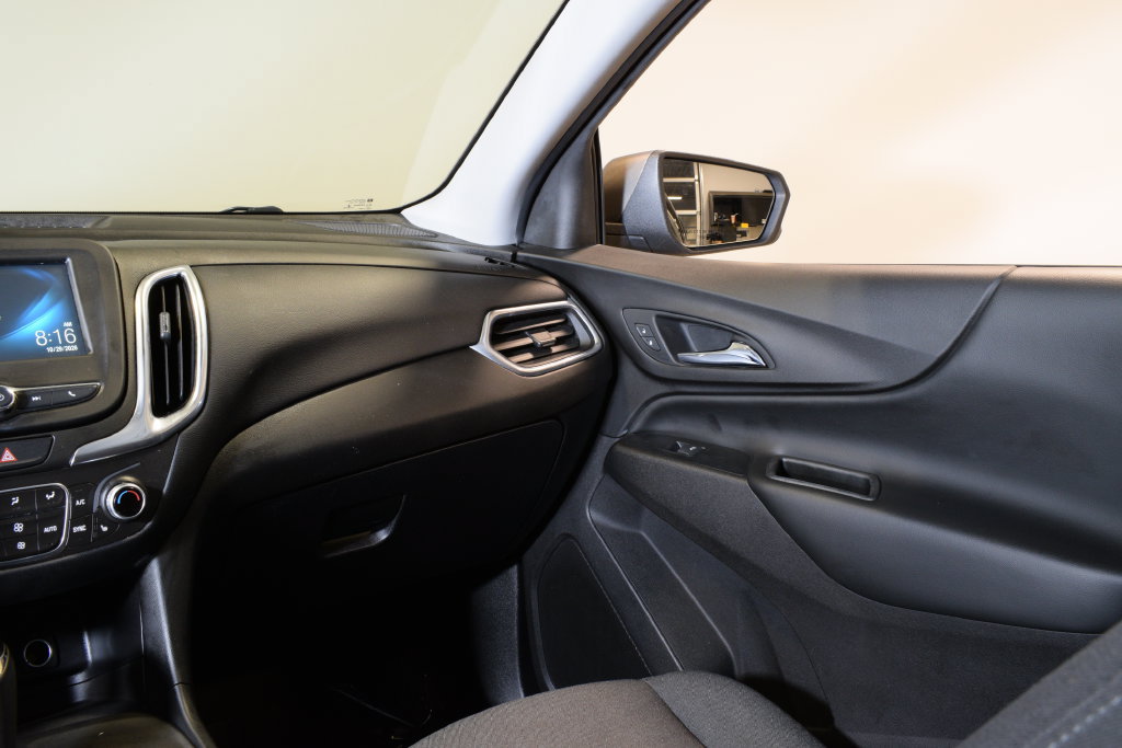 Used 2018 Chevrolet Equinox LT AWD/4WD image 15