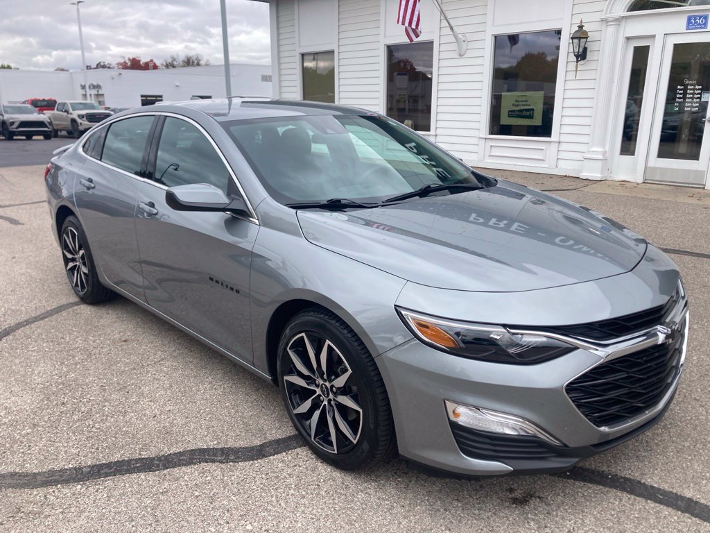 Certified 2024 Chevrolet Malibu RS FWD image 3