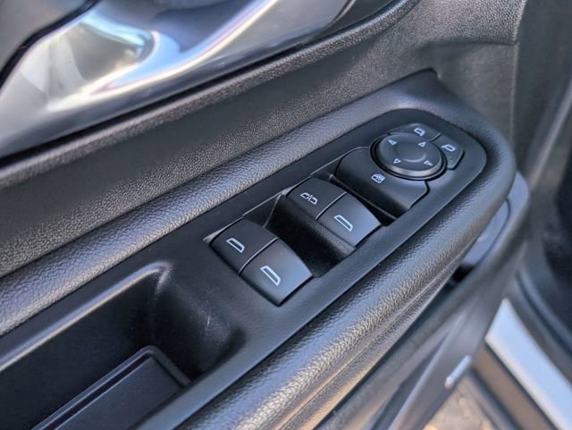 Used 2022 GMC Terrain SLT w/ Infotainment Package II image 16