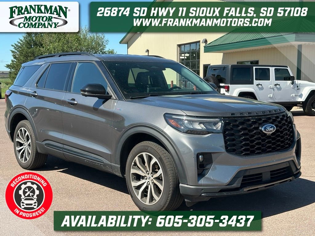 Used 2025 Ford Explorer ST-Line