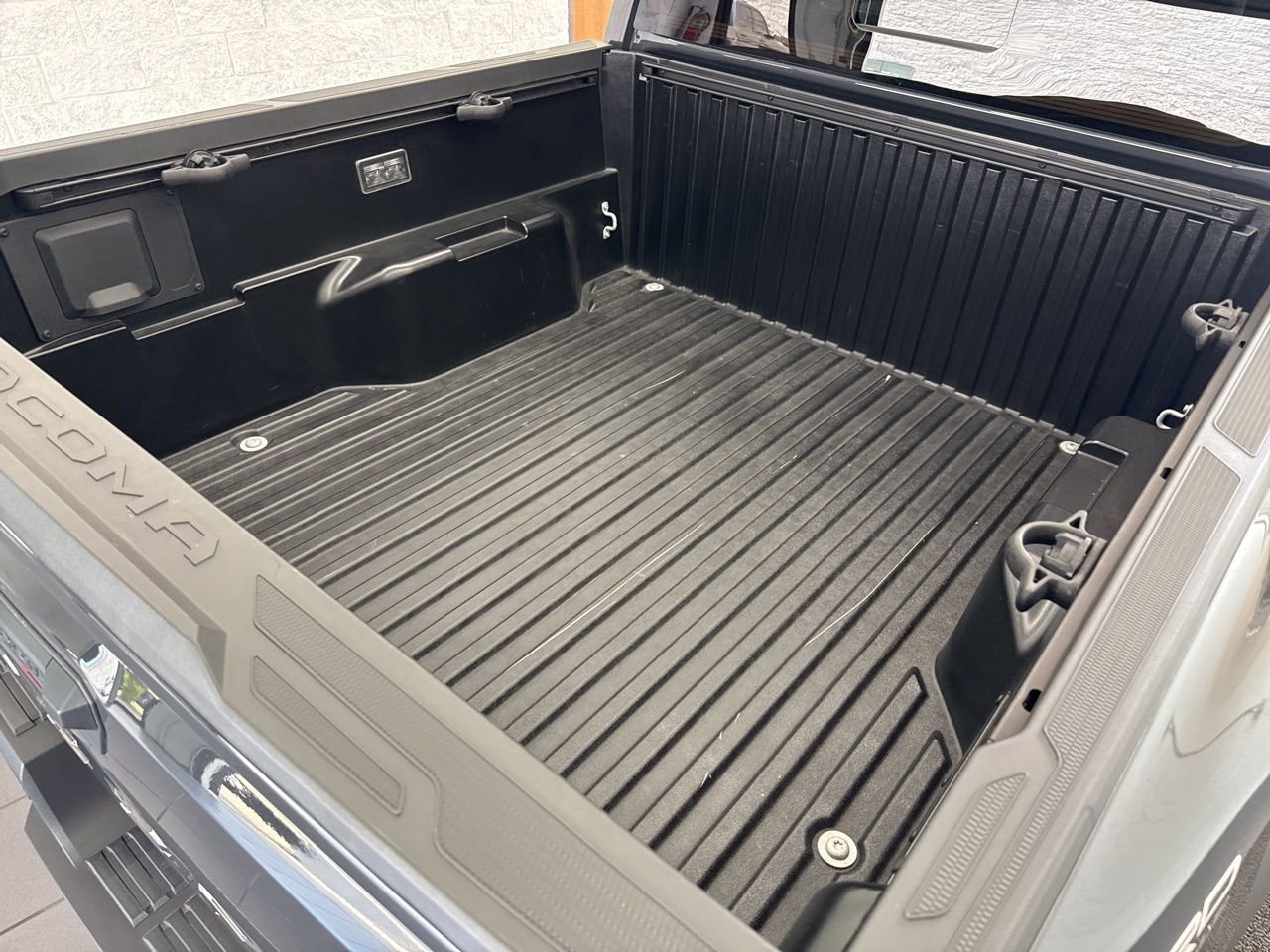 Certified 2025 Toyota Tacoma TRD Off-Road w/ TRD Off Road Upgrade Package image 9