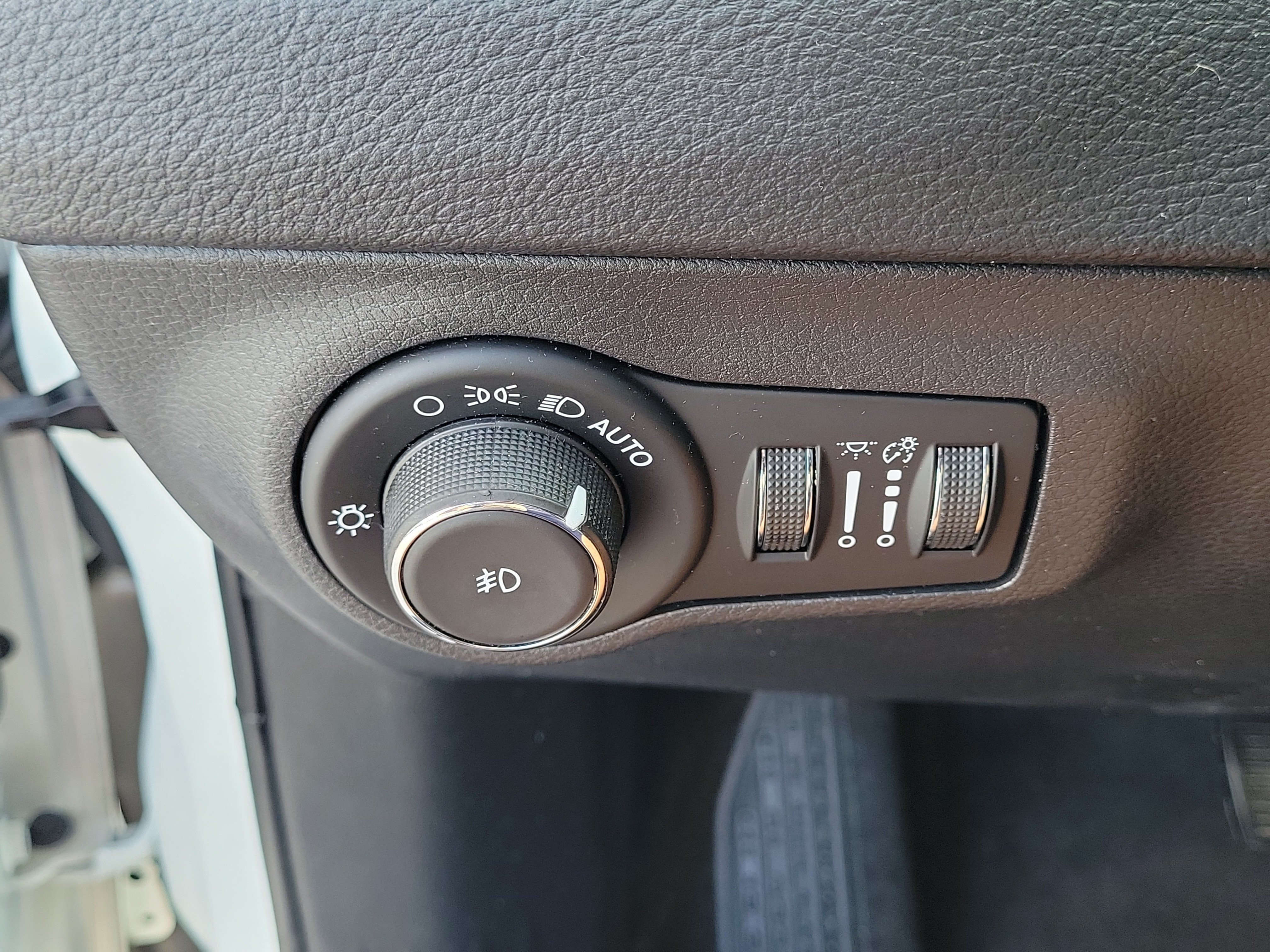 Used 2019 Jeep Compass Limited AWD/4WD image 22