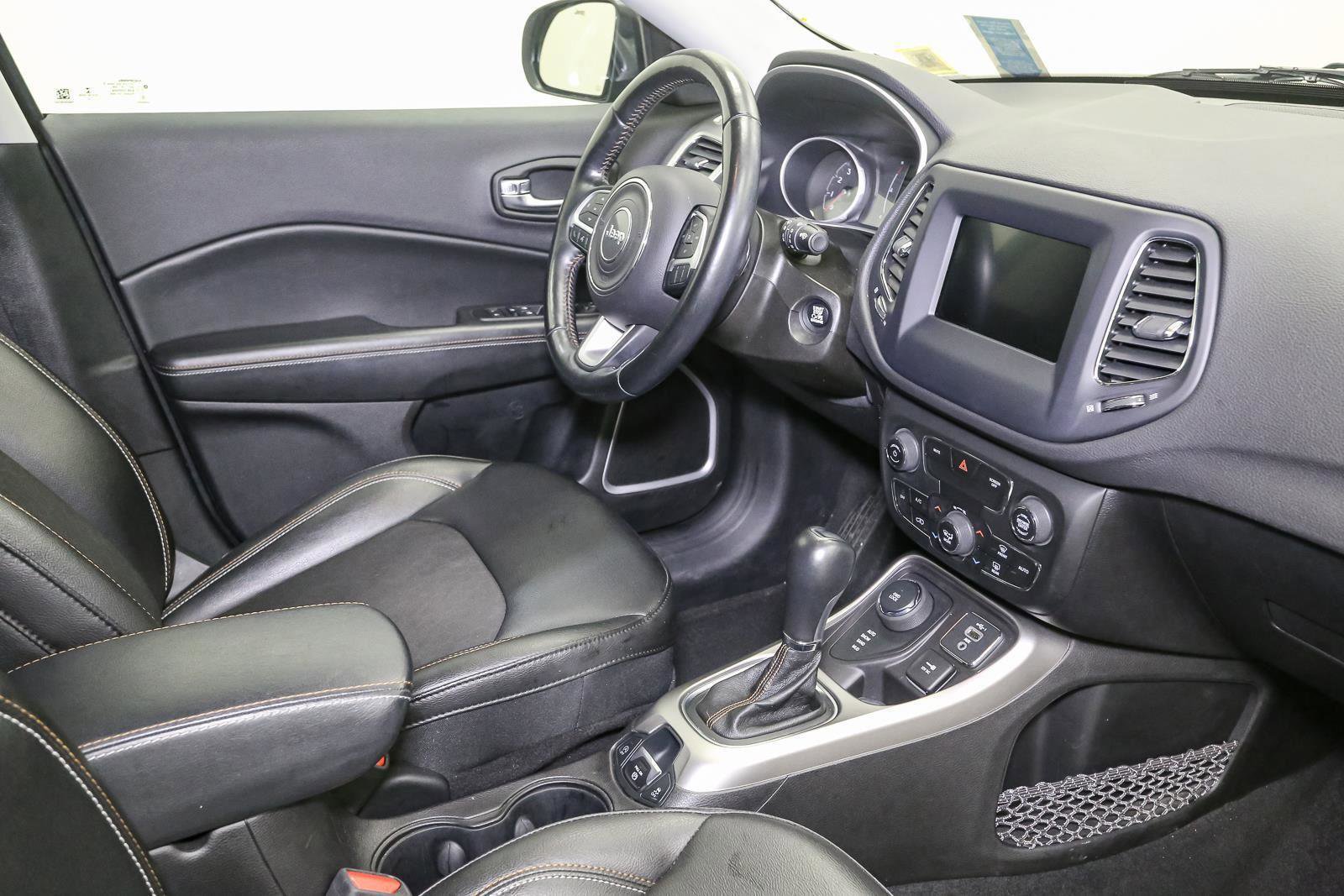 Used 2020 Jeep Compass Latitude w/ Cold Weather Group image 20