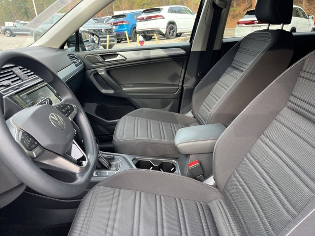 Used 2023 Volkswagen Tiguan S image 9