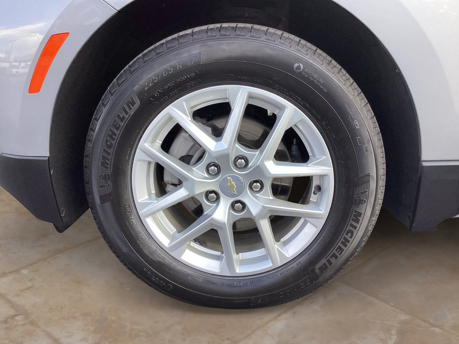 Used 2024 Chevrolet Equinox LS FWD image 31