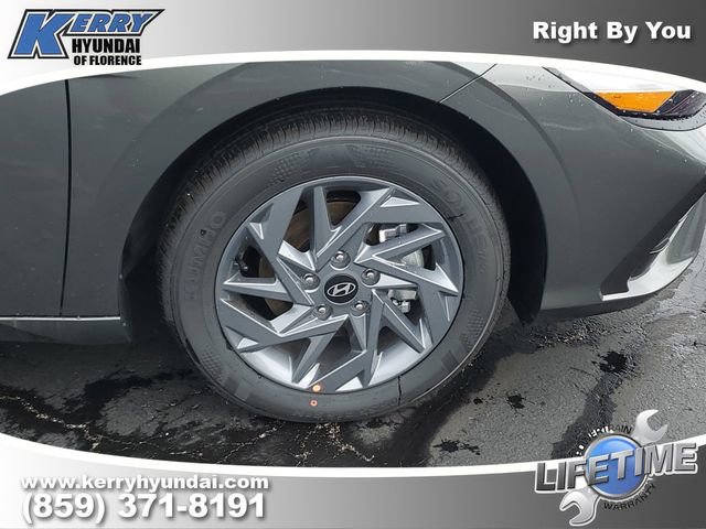 New 2026 Hyundai Elantra Blue image 6