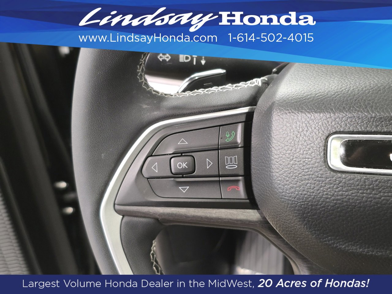 Used 2023 Jeep Grand Cherokee Limited w/ Luxury Tech Group II image 15