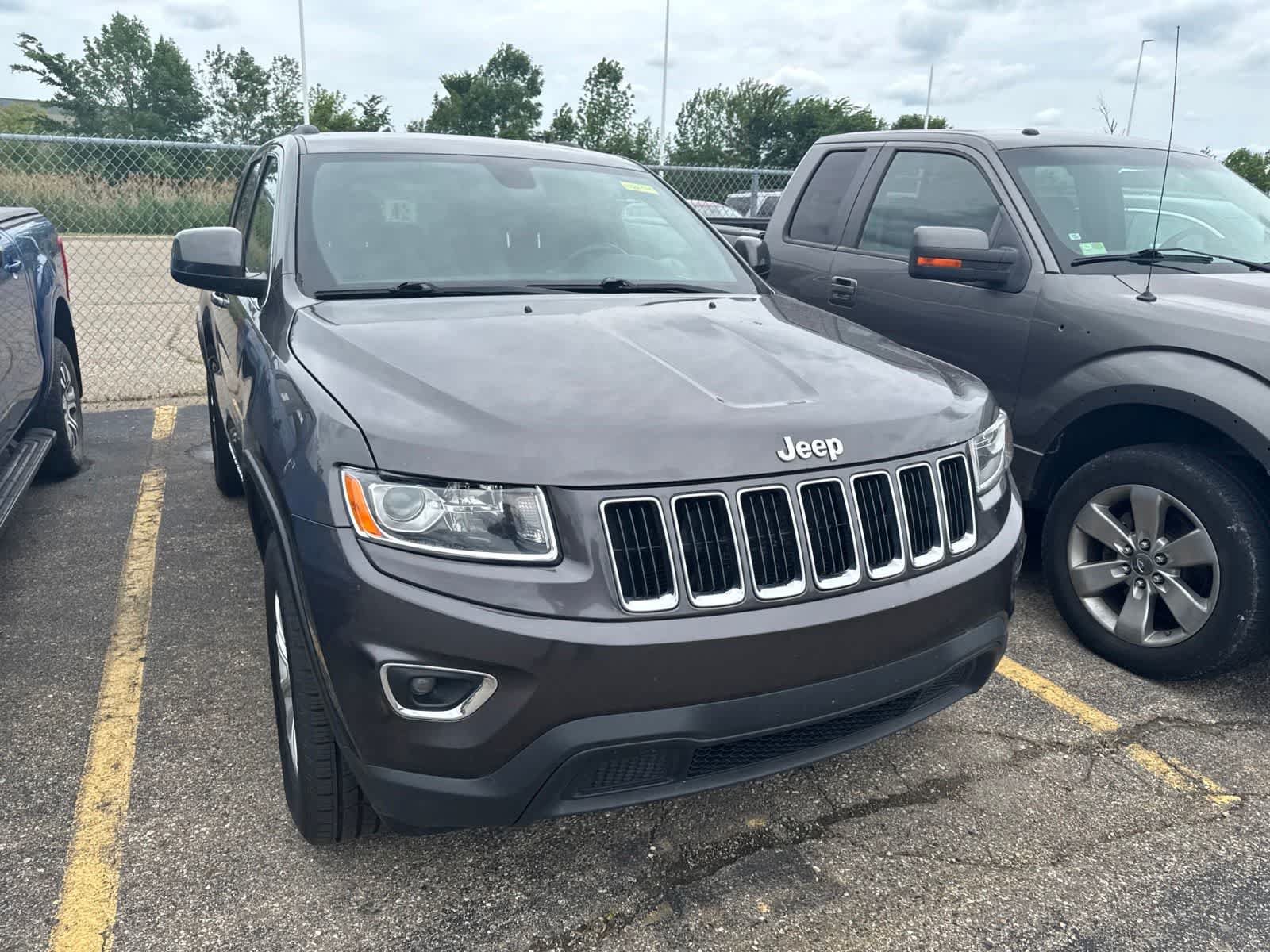 Used 2014 Jeep Grand Cherokee Laredo w/ 18" Wheel & 8.4" Radio Group AWD/4WD image 5