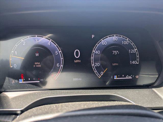 New 2025 Jeep Grand Cherokee Altitude image 10