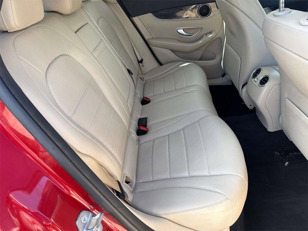 Used 2020 Mercedes-Benz GLC 300 w/ Multimedia Package image 9