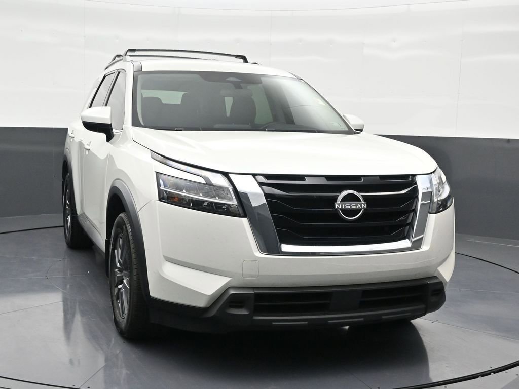 Used 2022 Nissan Pathfinder SV image 8