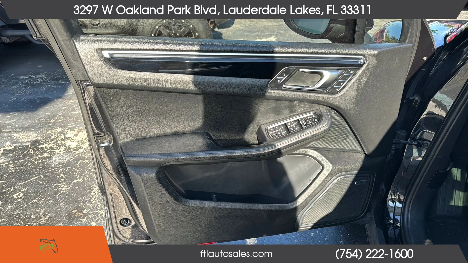 Used 2017 Porsche Macan S AWD/4WD image 18