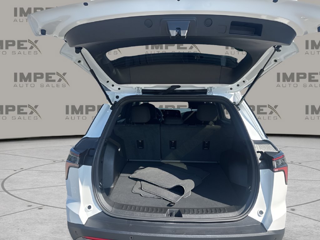 Used 2026 Chevrolet Equinox LT FWD image 28