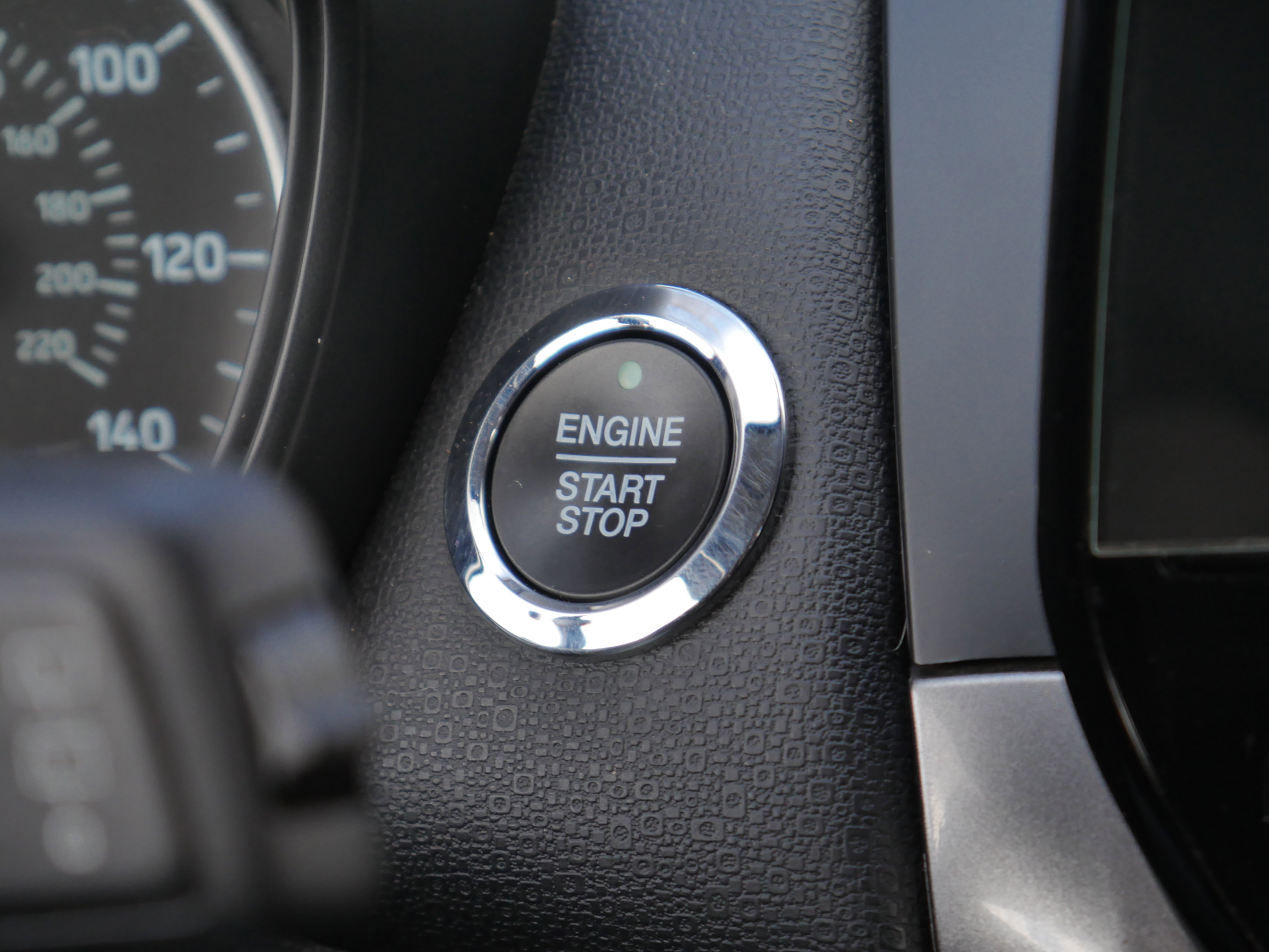 Used 2019 Ford EcoSport SES image 9