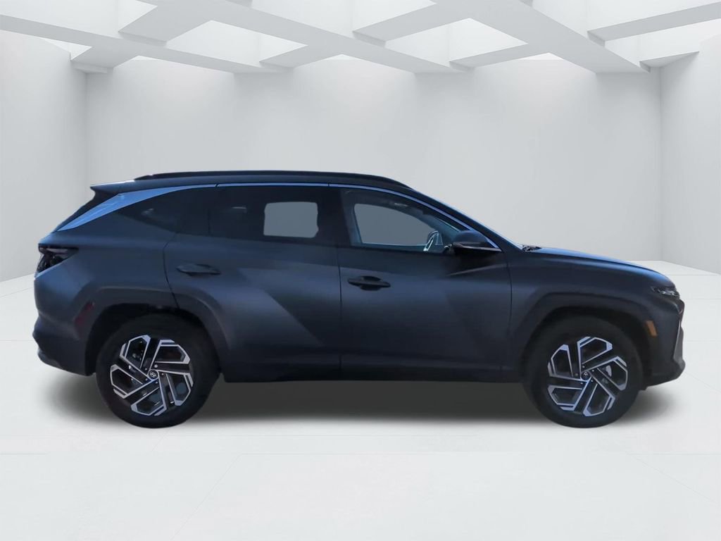 Certified 2025 Hyundai Tucson Limited image 4